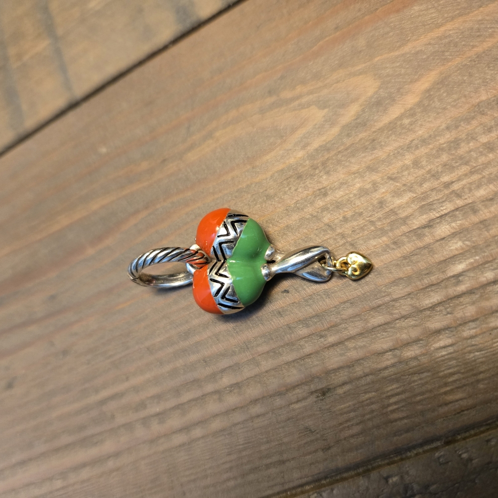 Brighton Maracas Charm